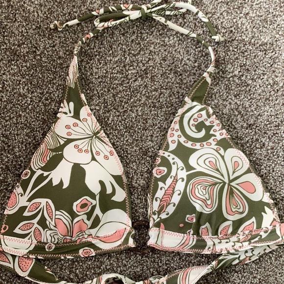 Hollister Swim String Halter Bikini Top - Size M - Picture 2 of 5